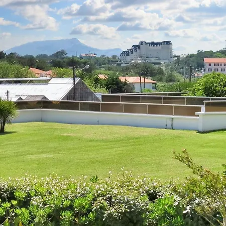 Chic A Avec Vue Sur Montagnes 70 M² *